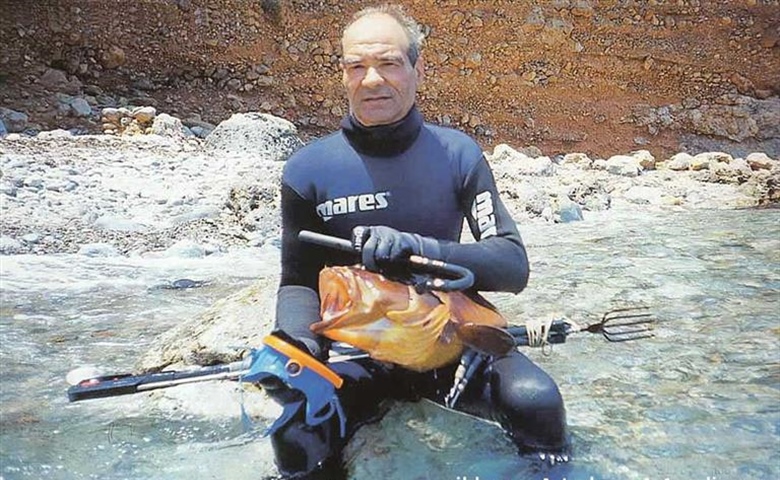 Μανώλης Φωτιάδης, ο μεγαλύτερος ροφοκυνηγός της Μεσογείου (1o Μέρος).